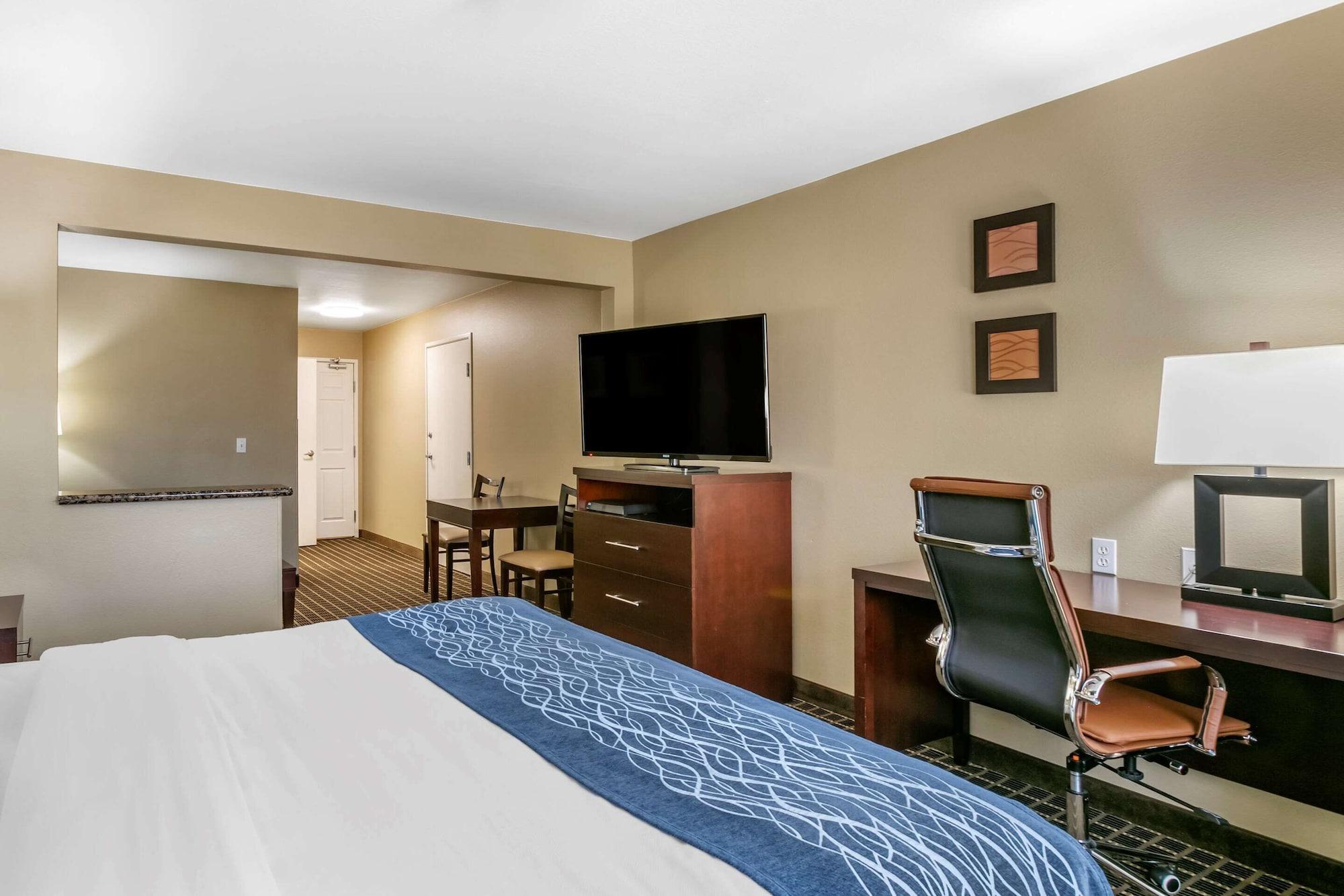Comfort Inn Fort Collins North מראה חיצוני תמונה